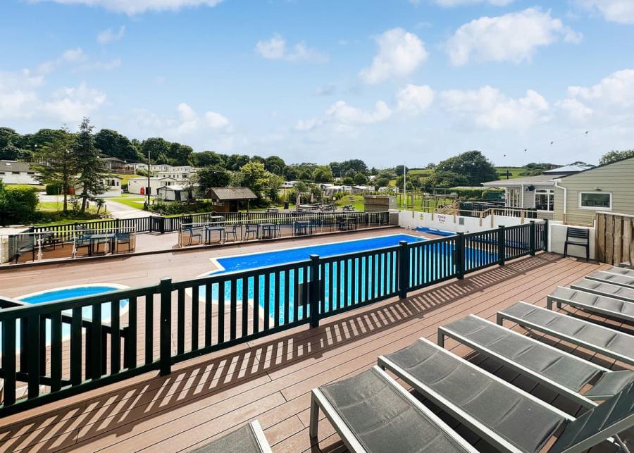 caravan holidays at calloose holiday park in hayle cornwall