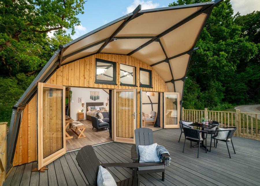 lake pods at Clawford Lakes Resort and Spa