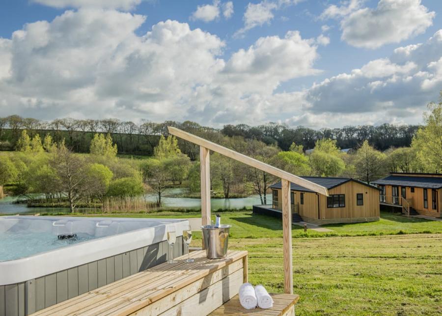 luxury lodges with hot tubs for fishing at Clawford Lakes Resort and Spa