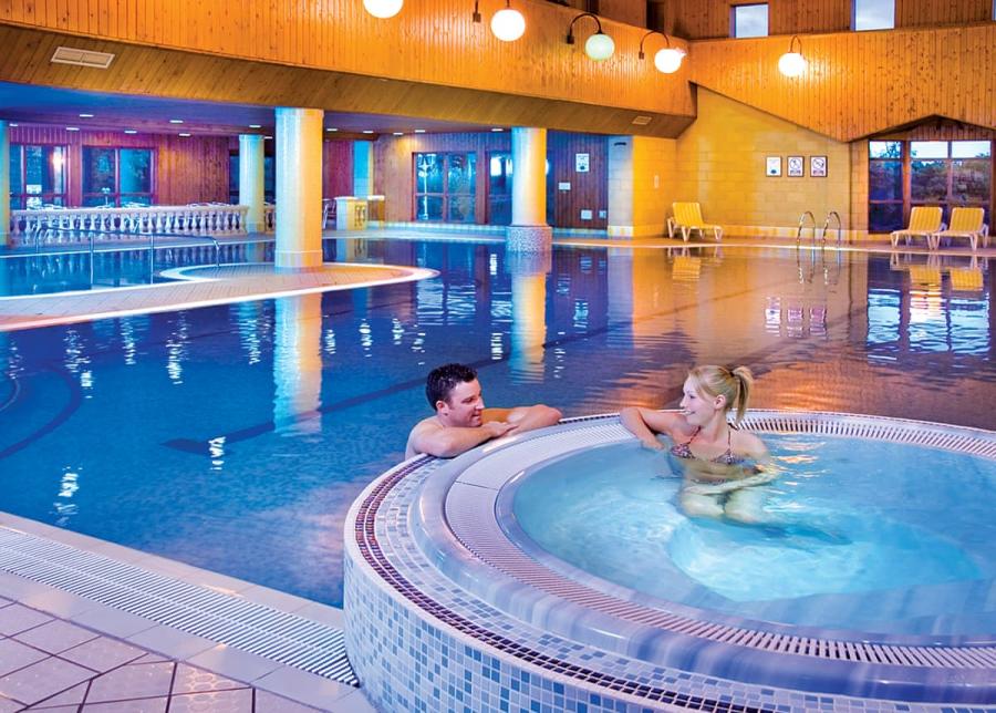 swimming pool at crowhurst holiday park in battle in sussex