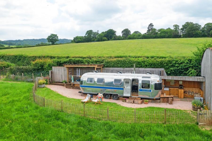 accommodation set in devon countryside, near exeter