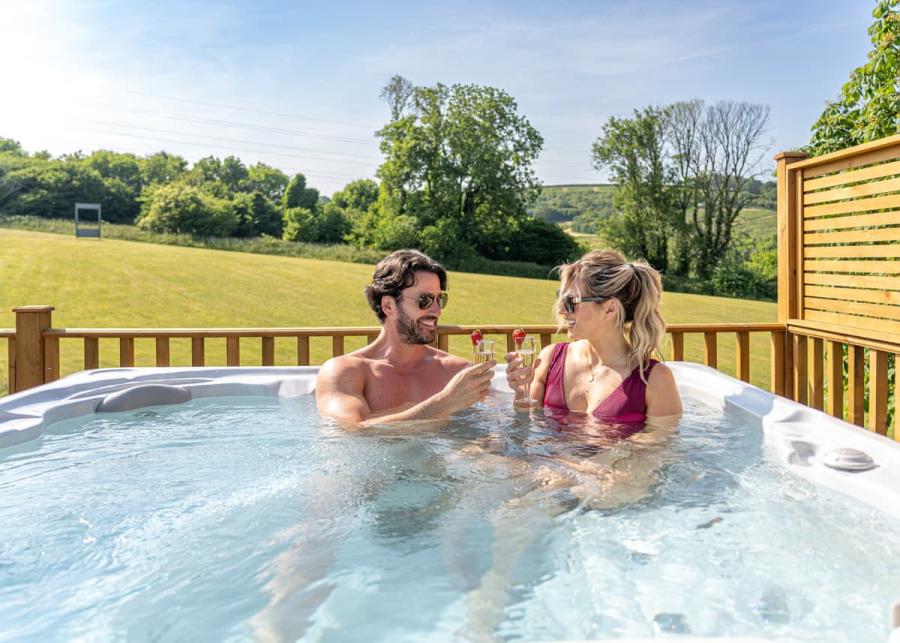 Paignton Devon caravans with hot tubs at Devon Hills Holiday Park