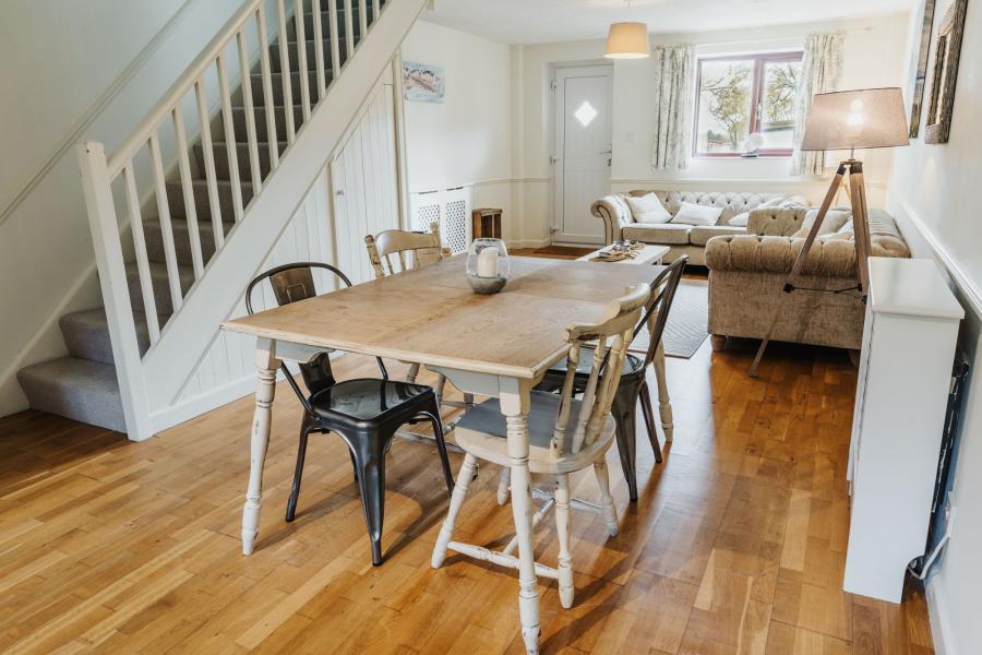 open plan living, east thorne holiday cottage