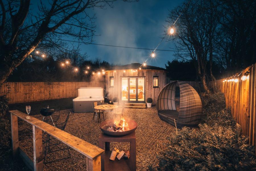 luxury glamping, east thorne, north cornwall