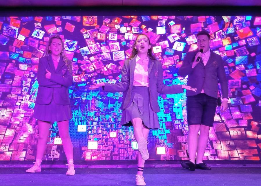 seasonal entertainment at hendra cornwall