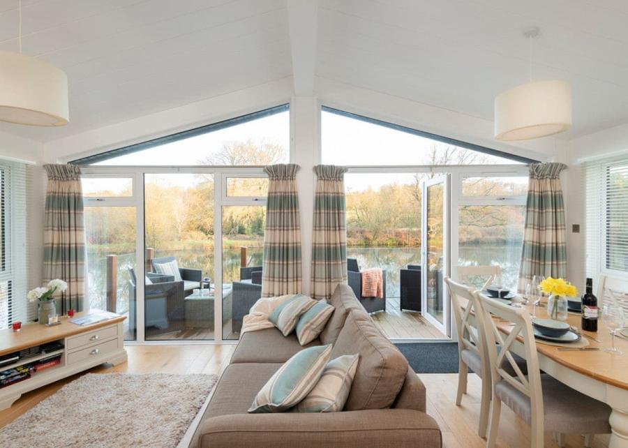 luxury lodges at Lakeview Manor Lodges near Honiton in Devonthe stunning lakes at Lakeview Manor Lodges