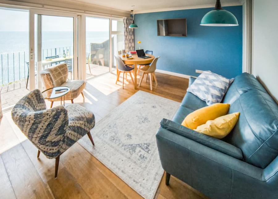 luxury cottages at Leonards Cove Holiday Park