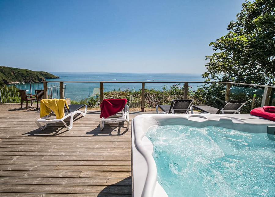 luxury caravans with hot tubs in Dartmouth at Leonards Cove Holiday Park