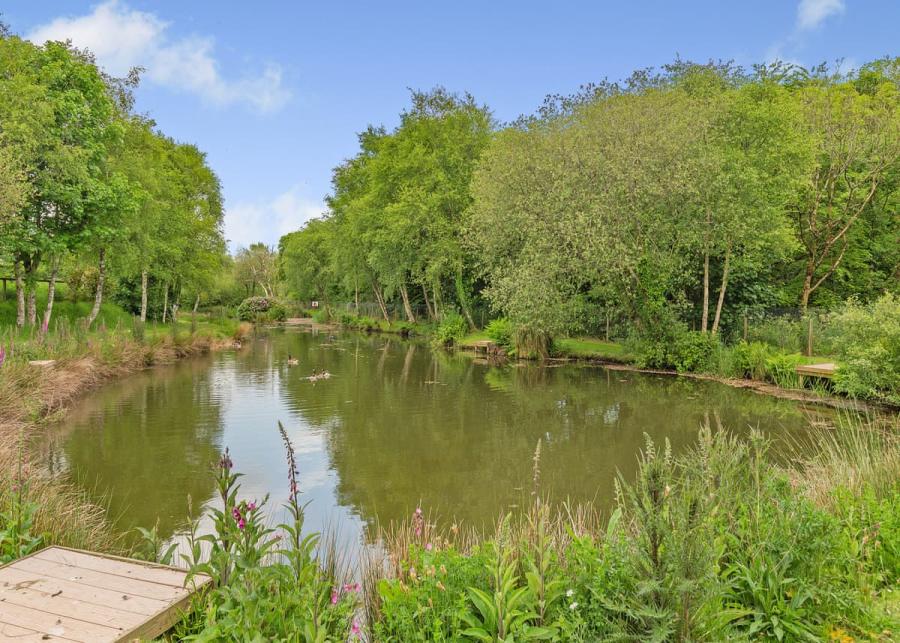 fishing lake at caravan holiday meadow lakes holiday park