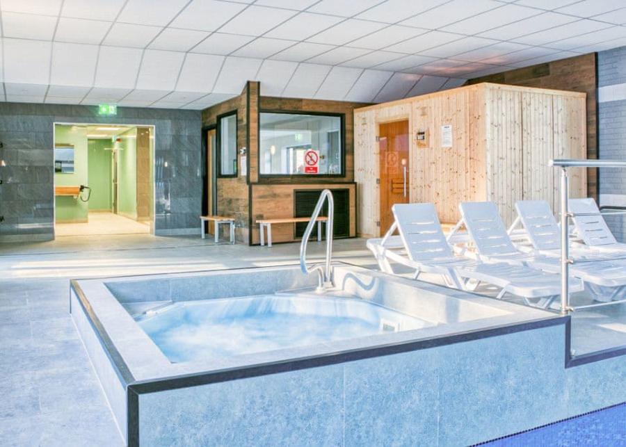 the jacuzzi at Newlands Holiday Park