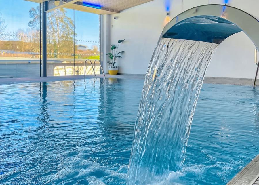 indoor pool water feature at Primley Meadow Holiday Park