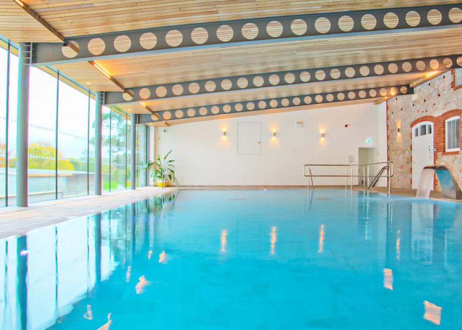 the indoor pool at Primley Meadow Holiday Park