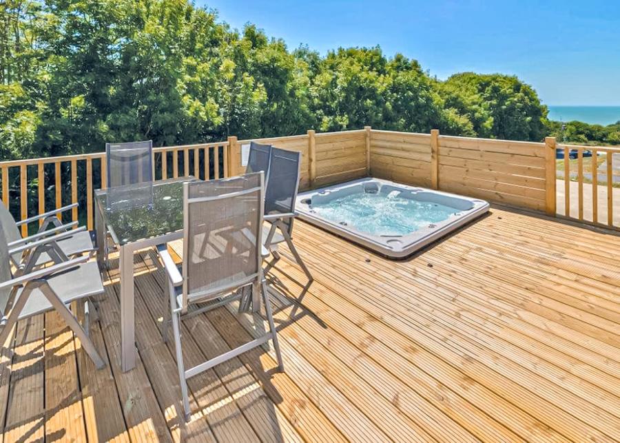 private hot and decking at shear barn holiday park 