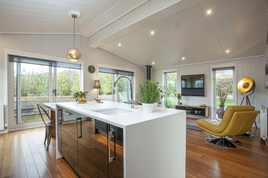 stylish open plan living, glamping lodge