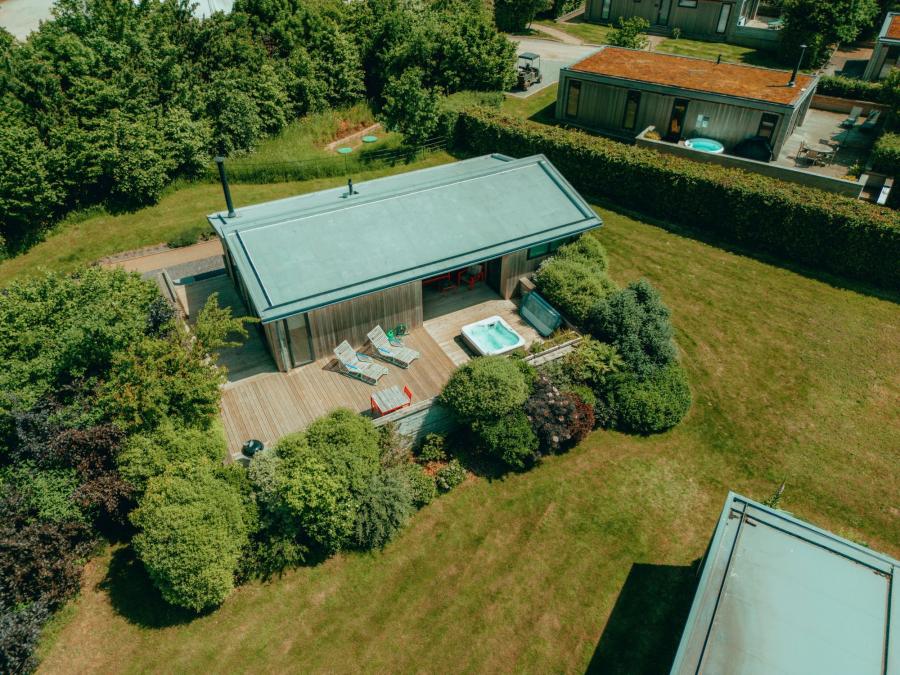 luxury private lodges, somerset near cheddar