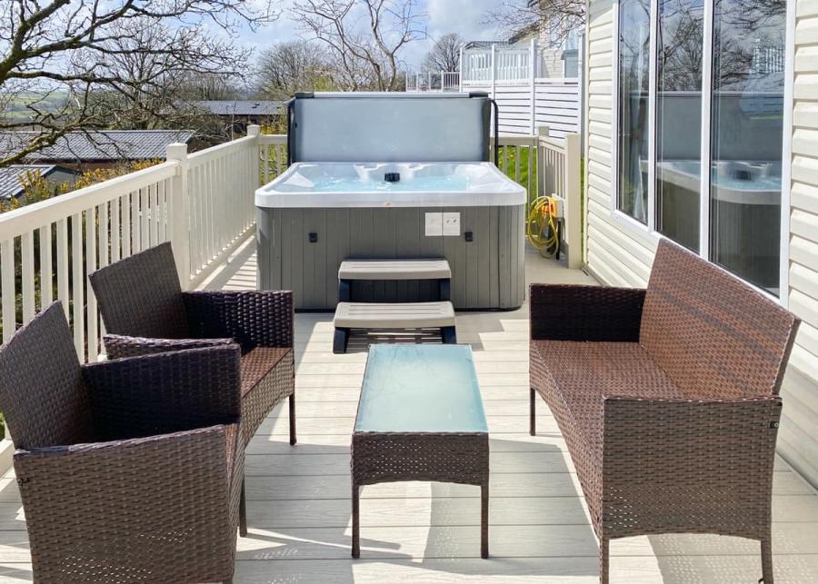 luxury holiday homes with hot tubs in Cornwall at Tamar View Holiday Park