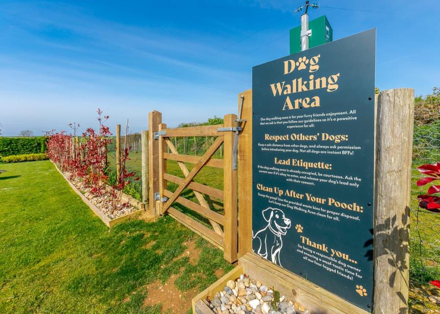 dog walking area at trelay holiday park near looe