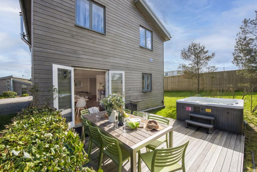 outdoor seating area at una st ives