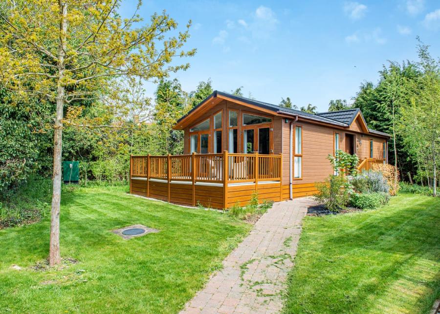 private outdoor decking at lucury lodge