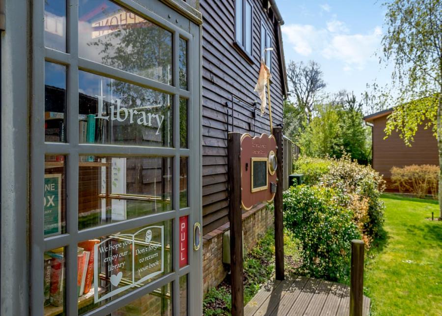 library at canterbury reach lodge retreat 