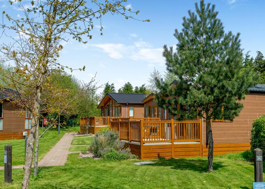 lodge holidays at canterbury reach lodge retreat 