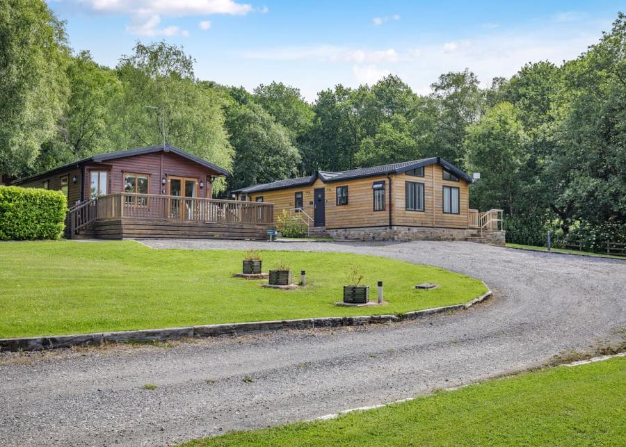 harlesworth lodge holiday park in glossop 