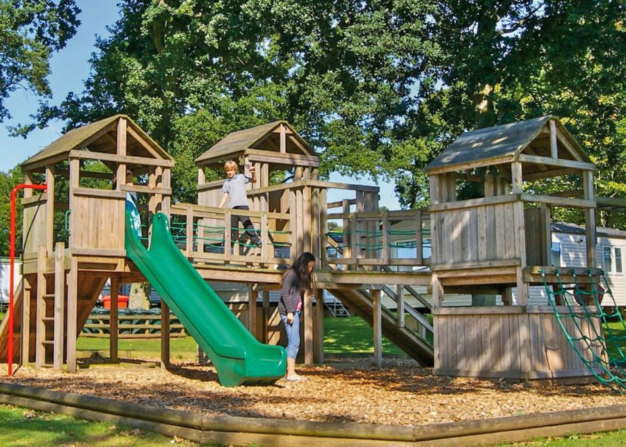 adventure playground cheverton copse holiday park