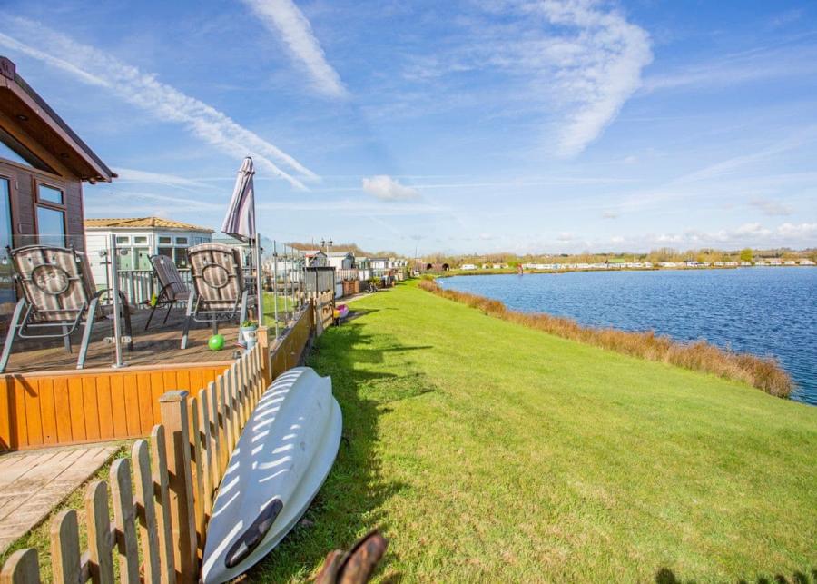 luxury lodges at croft farm water park 