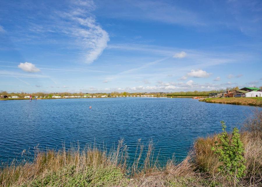 stunning lake at croft farm water park near tewkesbury