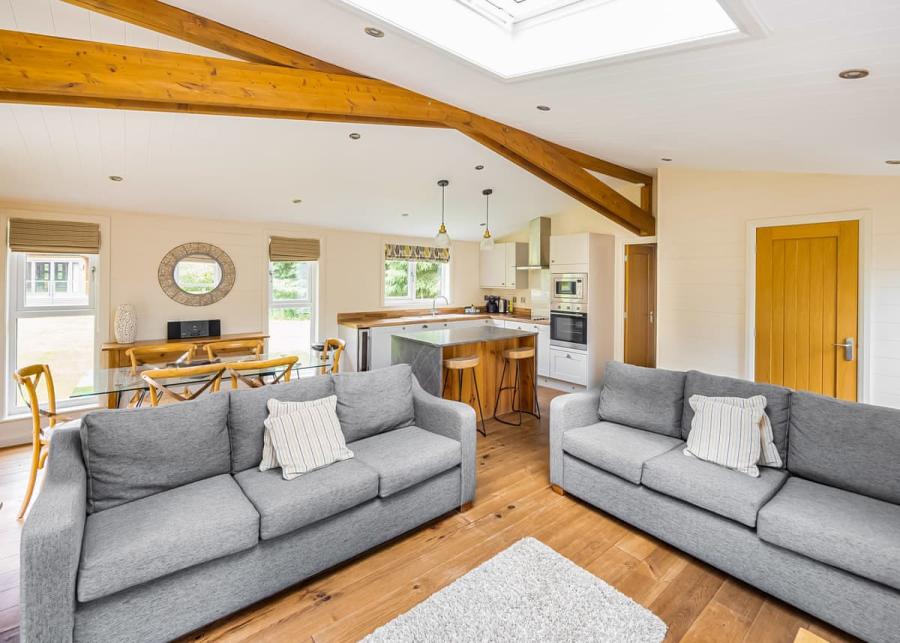 contemporary interior at darwins forest lodge park 