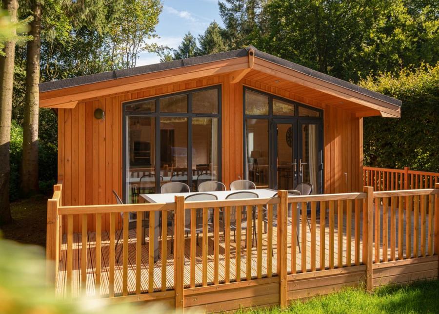 private decking at darwins forest lodge park 