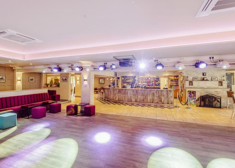 entertainment at foxhunter holiday park 