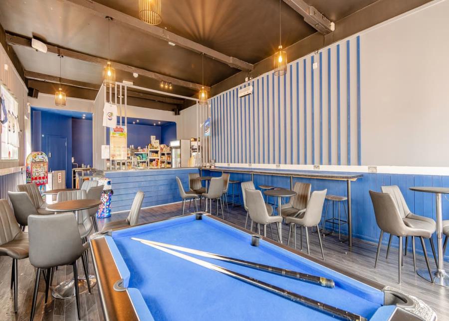 pool at foxhunter holiday park 