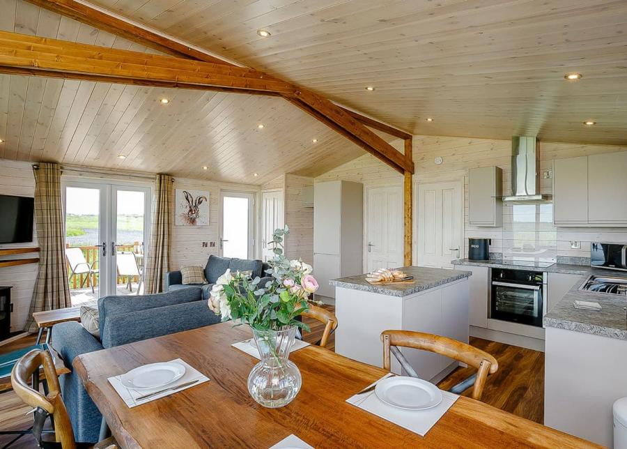 open plan luxury lodge at knights lodges park in derbyshire 