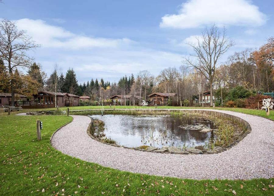 laderal retreat lodges for luxury lodge breaks