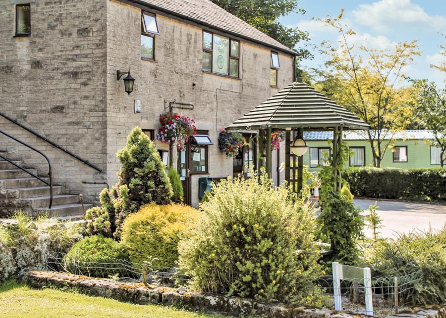 lime tree holiday park near buxton