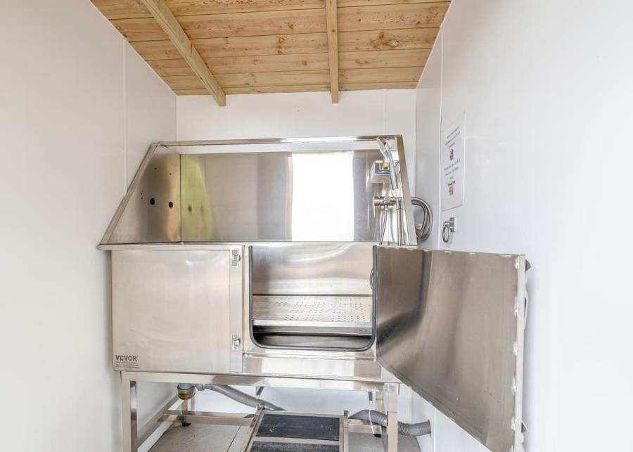 dog wash station at longnor wood holiday park