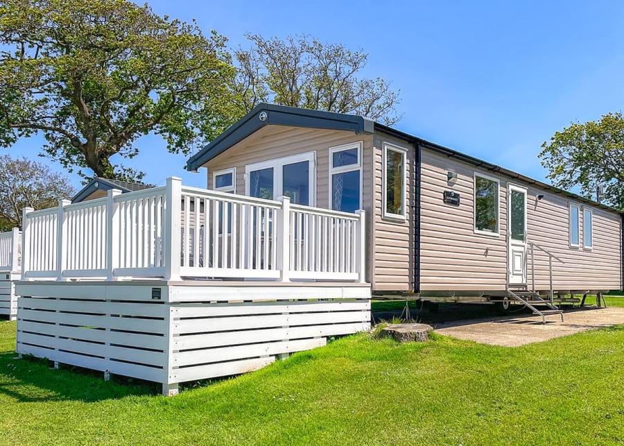 private decking the orchards holiday park in the isle of wight