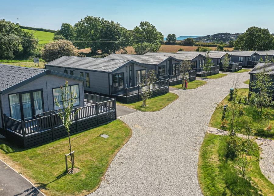 lodge breaks near fowey in cornwall