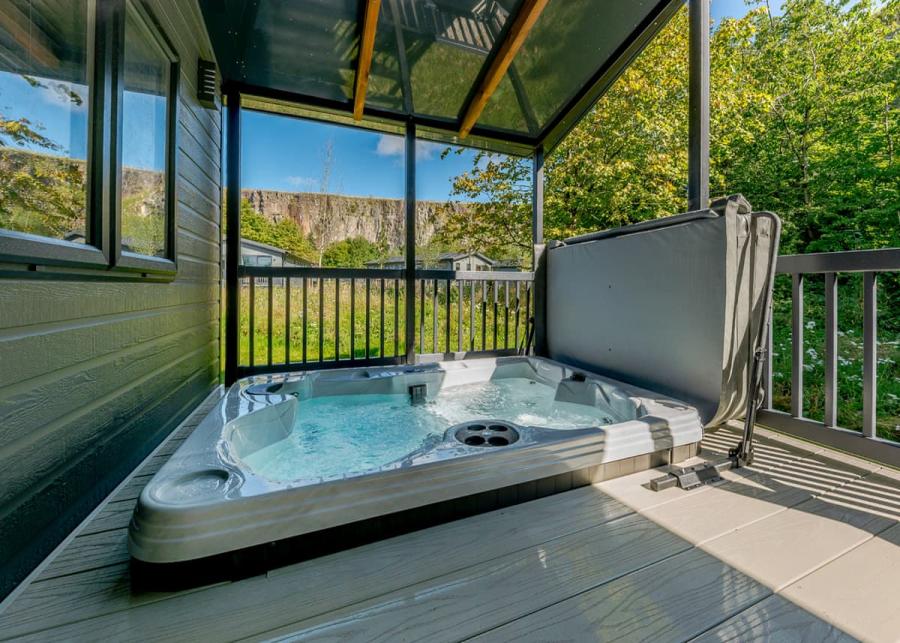 hot tub lodge breaks at rivendale lodge retreat near ashbourne 