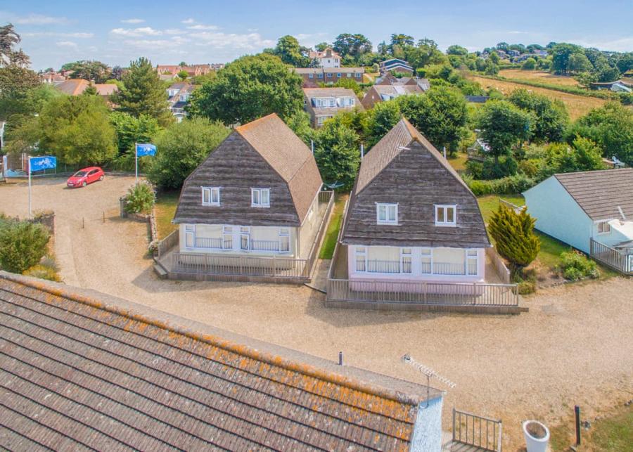cottages at saltern village isle of wight 