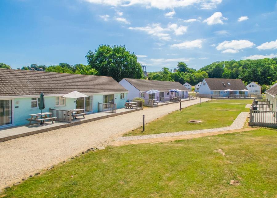 holiday breaks at saltern village isle of wight 