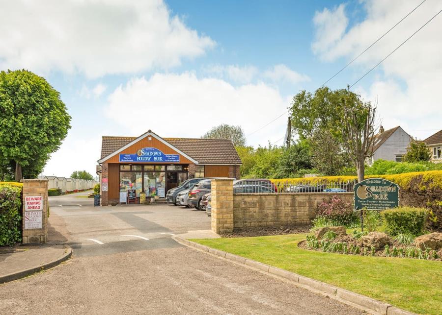 holiday breaks at seadown holiday park in dorset