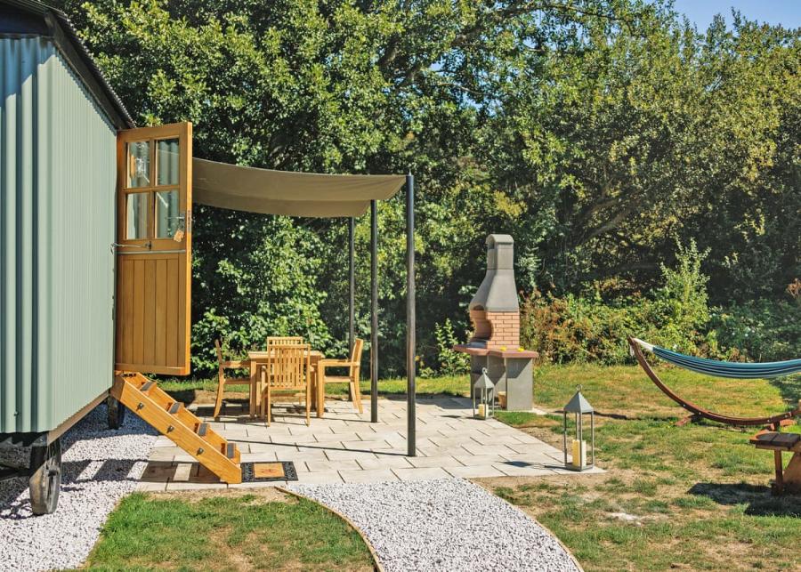 shepherd's hut at sun haven holiday park cornwall