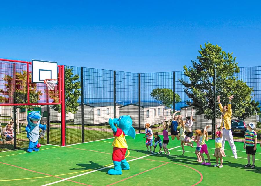outdoor sports activites at tencreek holiday park 