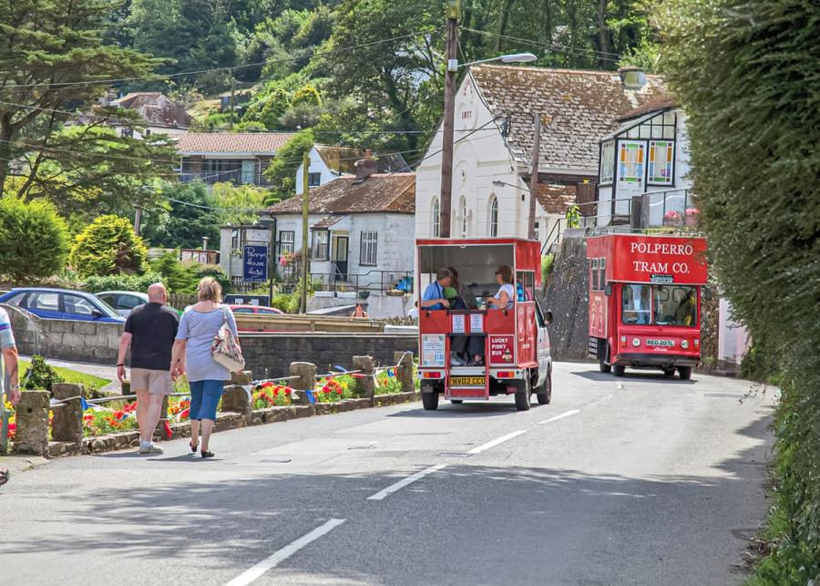 polperro in cornwall near tencreek holiday park 