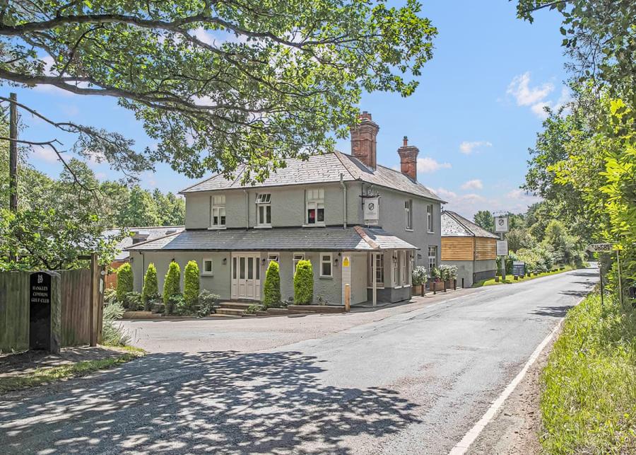 local pub near tilford woods lodge retreat