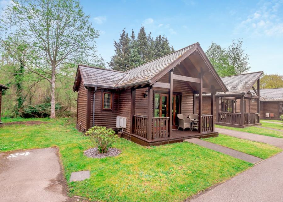 lodge getaways at tilford woods lodge retreat