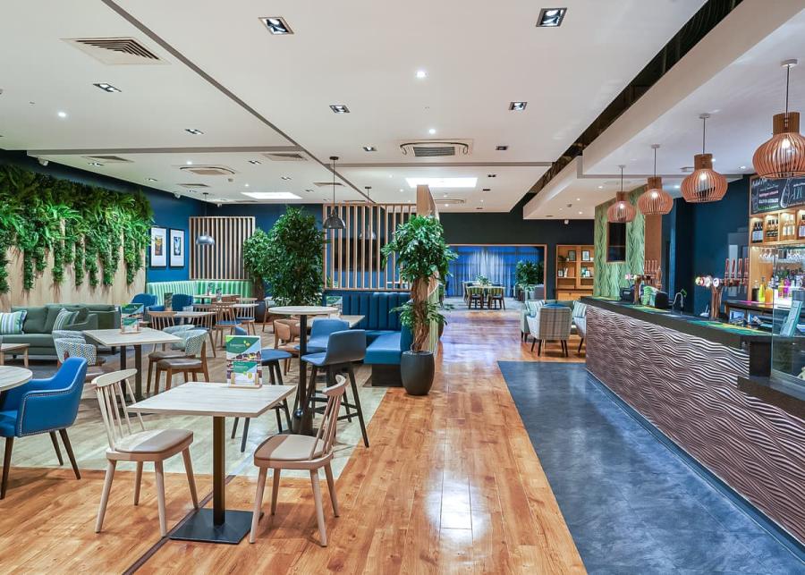 bar at whitemead forest park