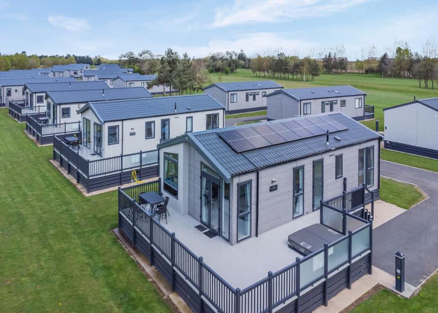 luxury lodges at addlethorpe country park in skegness